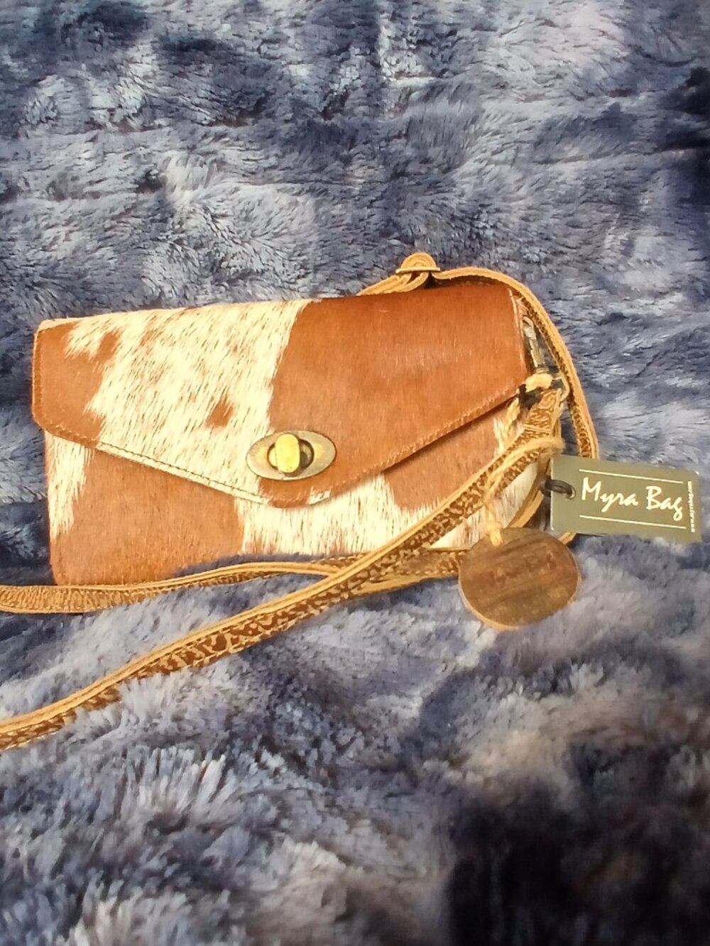 Myra crossbody bag